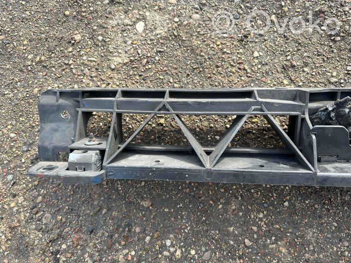 Citroen C4 II Picasso Radiateur panneau supérieur d'admission d'air 9806629380