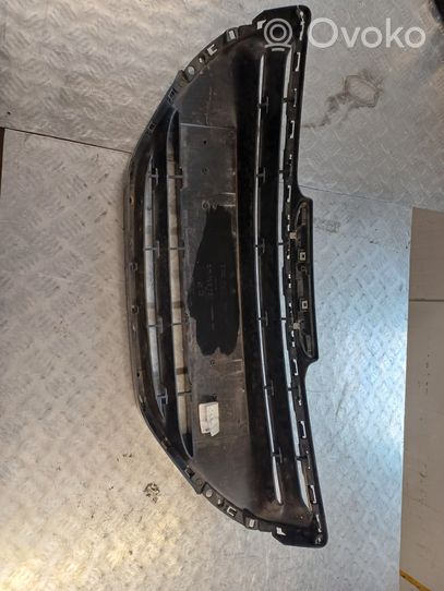 Peugeot 208 Grille calandre supérieure de pare-chocs avant 9675515577