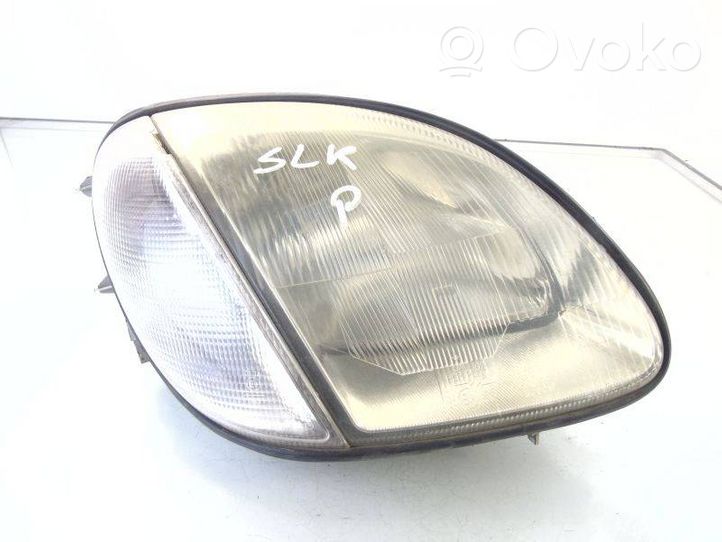 Mercedes-Benz SLK R170 Lampa przednia A1708202661