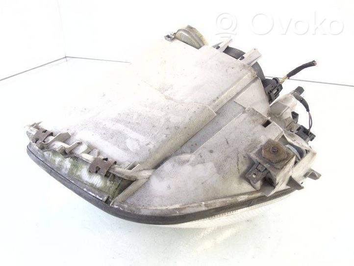 Mercedes-Benz SLK R170 Lampa przednia A1708202661