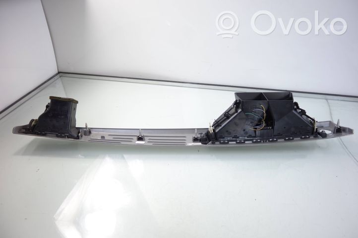 BMW 3 E90 E91 Panel trim 9201023