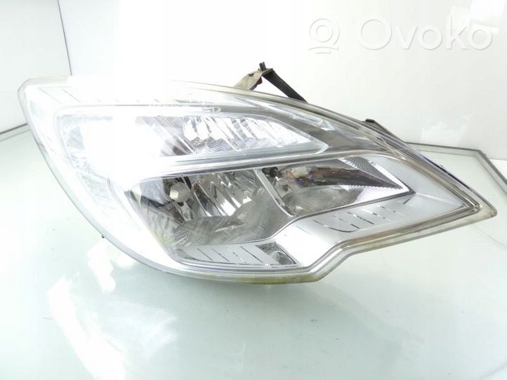 Vauxhall Meriva B Lampa przednia 