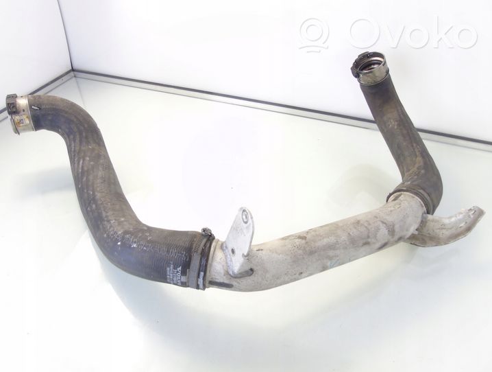 Volvo V40 Tube d'admission de tuyau de refroidisseur intermédiaire 31370060