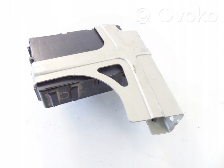 Suzuki Grand Vitara II Module confort 3677064J10