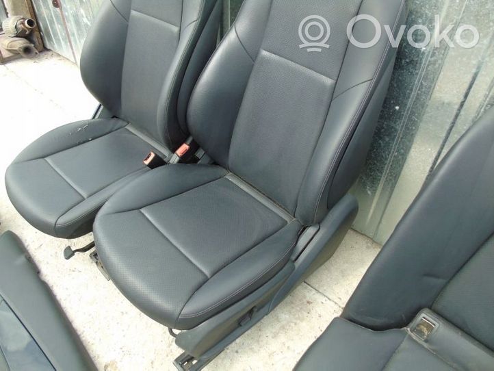 Mercedes-Benz C W205 Set interni 