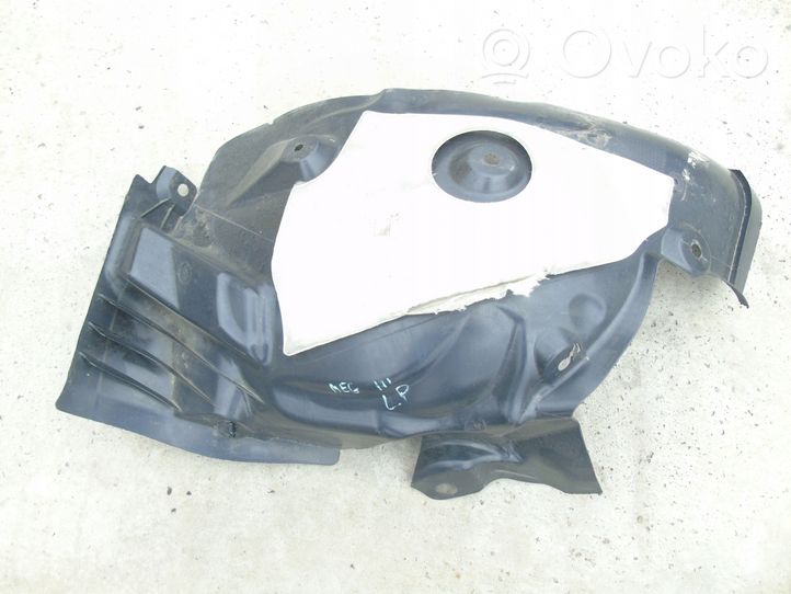 Renault Megane III Pare-boue passage de roue avant 638430101R