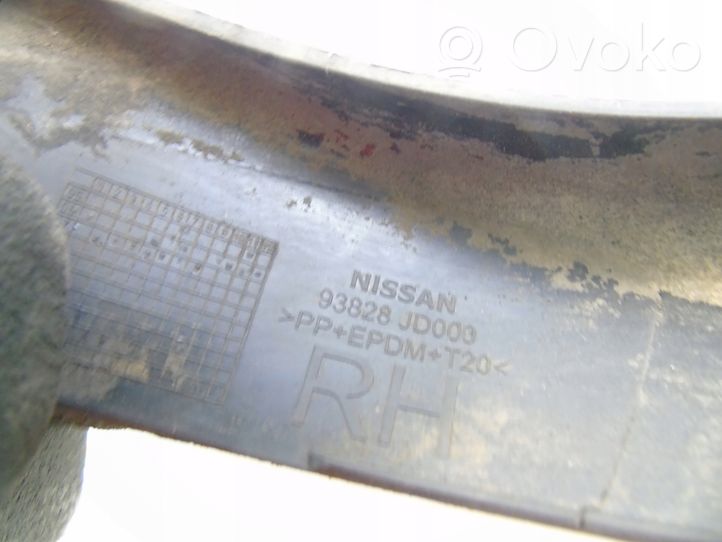 Nissan Qashqai Takalokasuojan koristelista 93828JD000