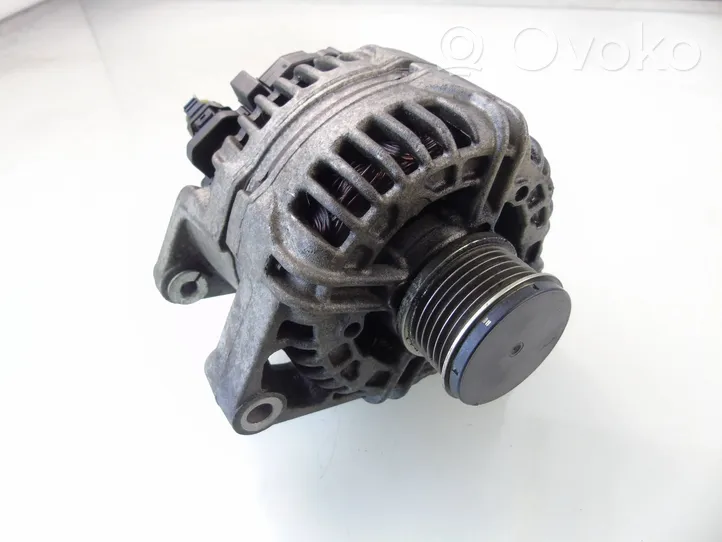 Opel Meriva B Generatore/alternatore 13284408