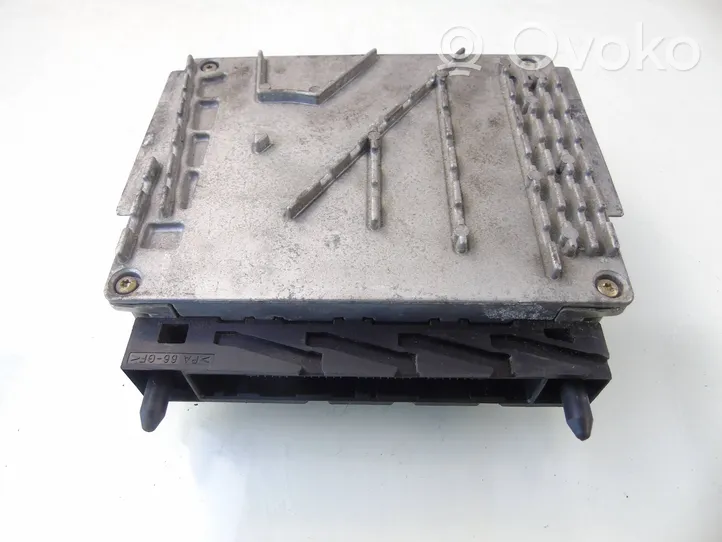 Volvo V70 Engine control unit/module 0281001776