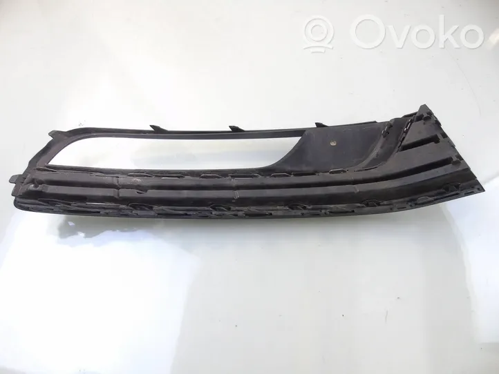 Volkswagen PASSAT B7 Front fog light trim/grill 3AA853665