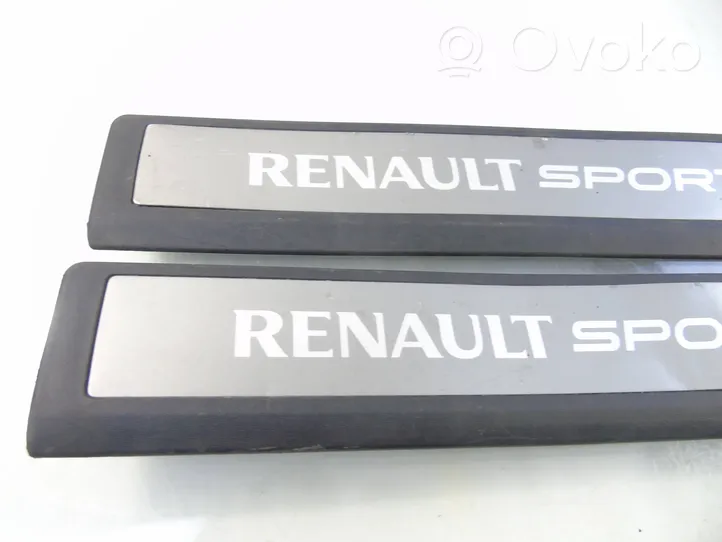 Renault Megane III Sill/side skirt trim 