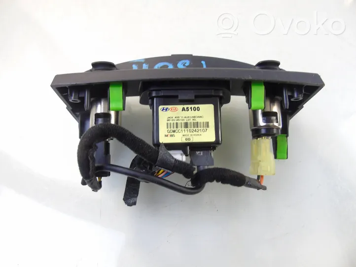 Hyundai i30 USB jungtis 96120-A5100