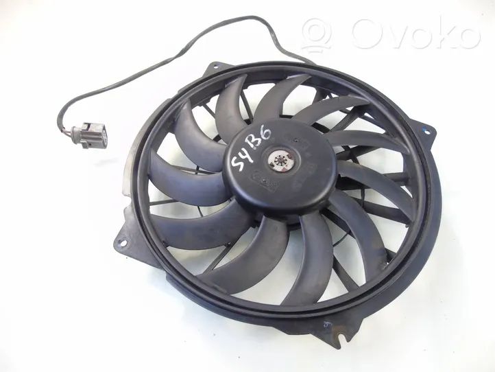 Audi A4 S4 B7 8E 8H Ventilatore di raffreddamento elettrico del radiatore 8E0959455F