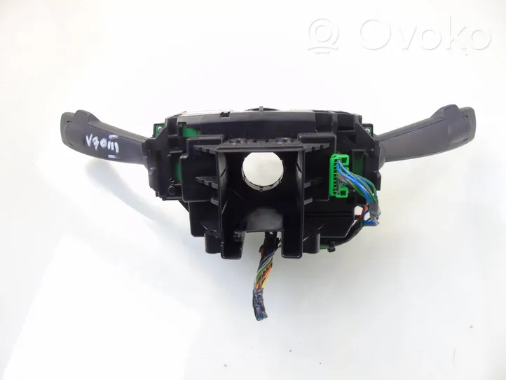 Volvo V70 Leva/interruttore dell’indicatore di direzione e tergicristallo 31343022