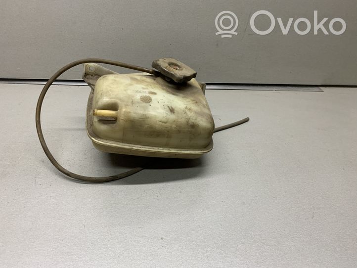 Citroen C25 Korek zbiornika wyrównawczego chłodziwa 4431399