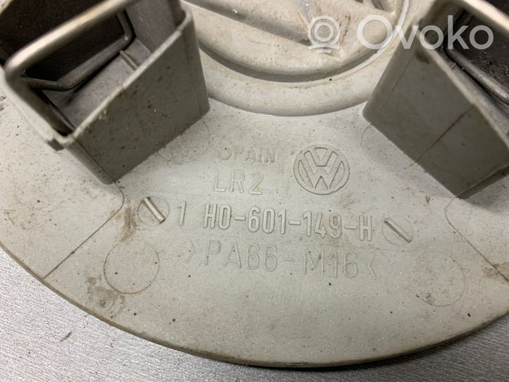 Volkswagen PASSAT B3 Osłona nakrętki koła 1H0601149