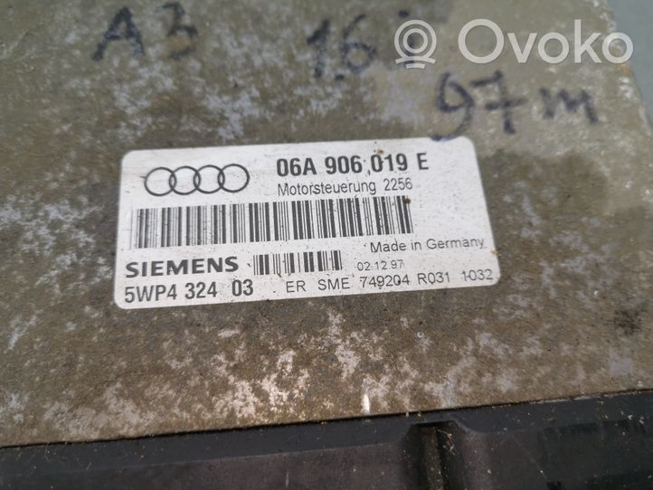 Audi A3 S3 8L Блок управления двигателя 06A906019E