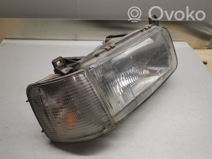 Volkswagen PASSAT B3 Lampa przednia 205049B