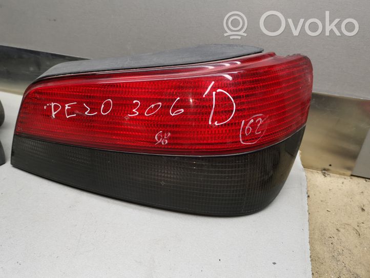 Peugeot 306 Lampy tylne / Komplet 