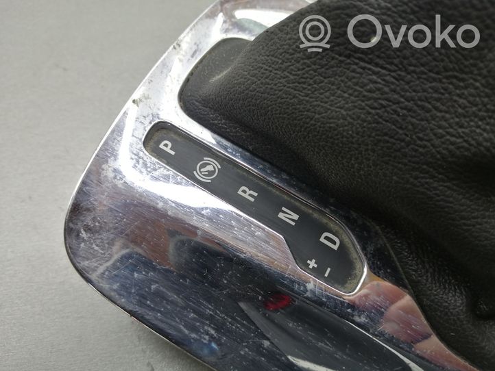 Opel Insignia A Pavarų perjungimo svirties apdaila (plastikinė) 13252047