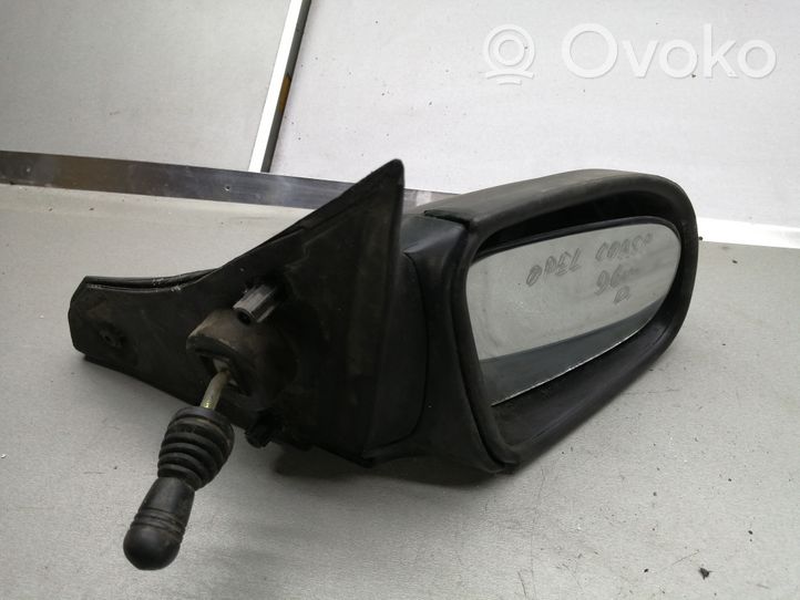 Opel Corsa B Manualne lusterko boczne drzwi przednich 