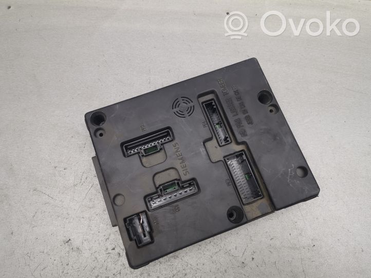 Renault Scenic I Module de fusibles 7703297929