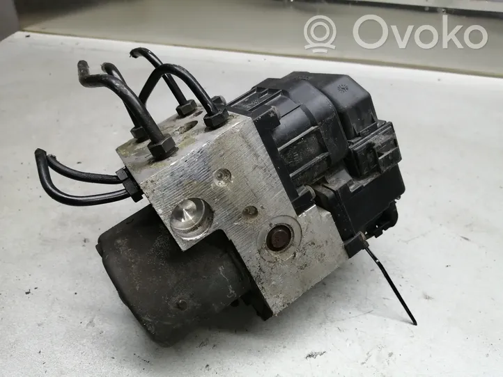 Audi A4 S4 B5 8D ABS-pumppu 8E0614111AB