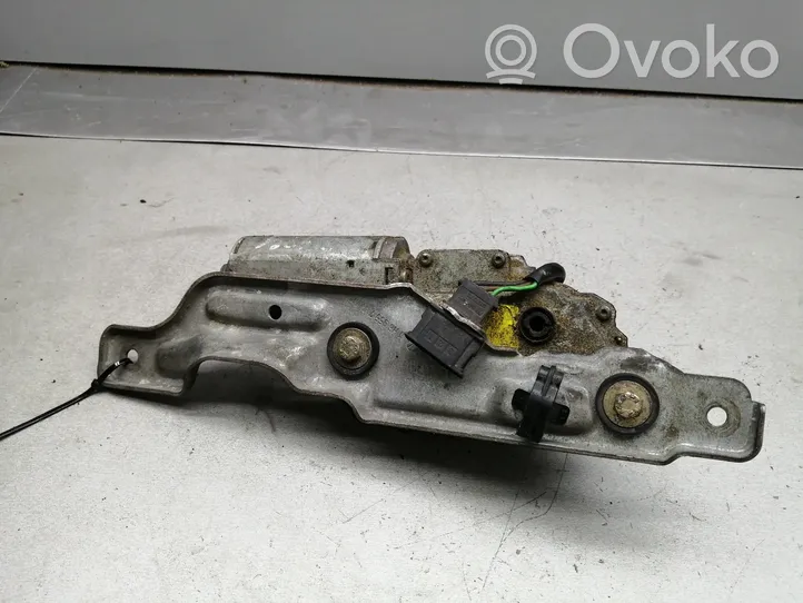 Volkswagen Golf III Moteur d'essuie-glace arrière 1H6955717