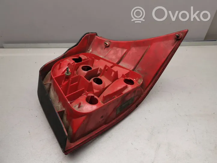 Volkswagen Golf IV Lampa tylna 1J6945095Q