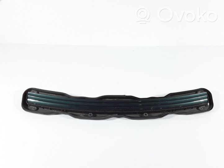 Mercedes-Benz E W210 Grille calandre de capot A2108800705