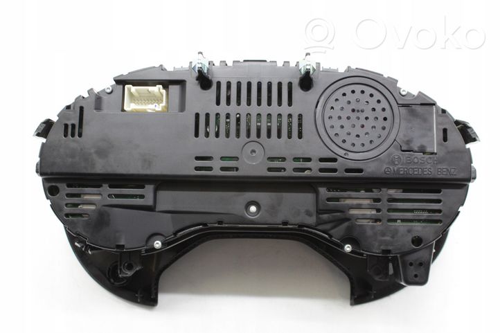 Infiniti Q30 Tachimetro (quadro strumenti) A0919006701