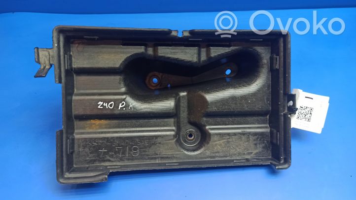 Lexus SC 430 Battery tray Z40