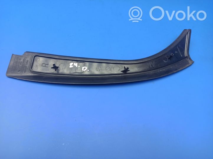 BMW Z4 E85 E86 (B) pillar trim (bottom) 7025646