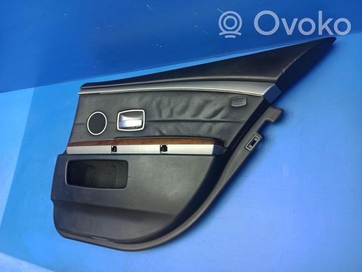 BMW 7 E65 E66 Apmušimas galinių durų (obšifke) 40402131