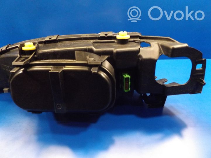 Ford Mondeo MK I Lampa przednia 712754058861