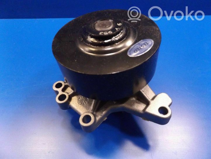 Toyota Auris 150 Pompe de circulation d'eau PA953