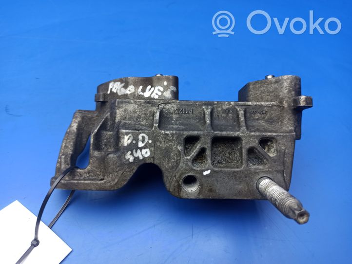 Volvo S40 Engine mounting bracket 3M516030