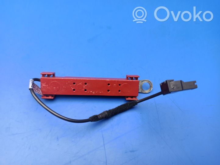 Volvo S40 Aerial antenna amplifier 8673656