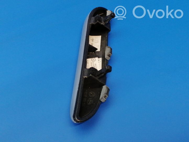 Audi A3 S3 8V Rivestimento del vano portaoggetti del cruscotto 8V2853190J