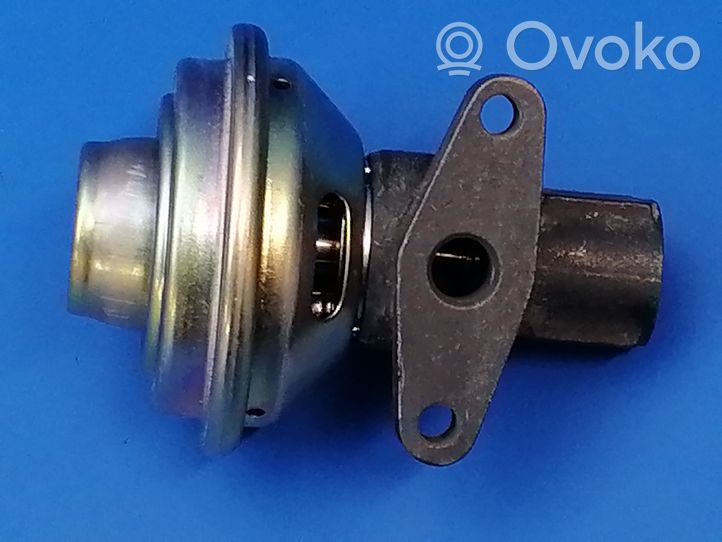 Audi A8 S8 D2 4D Valvola EGR 721563060