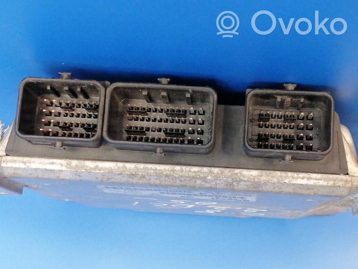 Citroen C8 Sterownik / Moduł ECU 0281011522