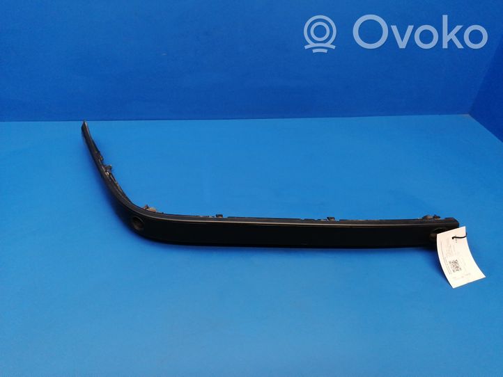 BMW 7 E38 Modanatura separatore del paraurti anteriore 8125309