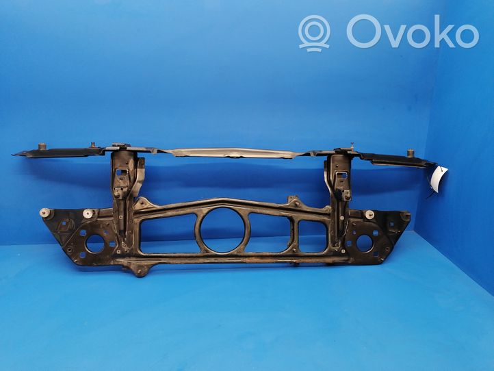 BMW 7 E38 Pannello di supporto del radiatore 