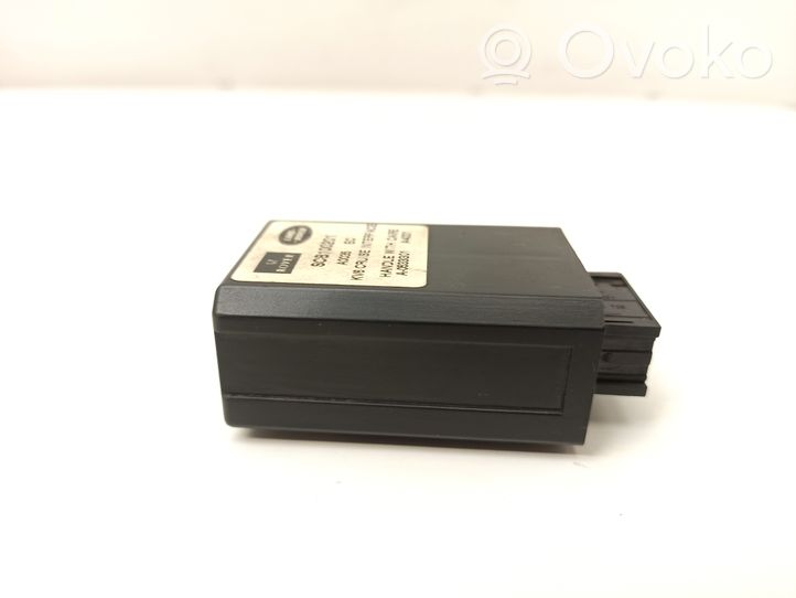 MG ZT - ZT-T Cruise control relay SCB100201