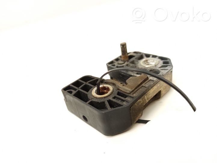 Volvo 760 Front door lock 6095