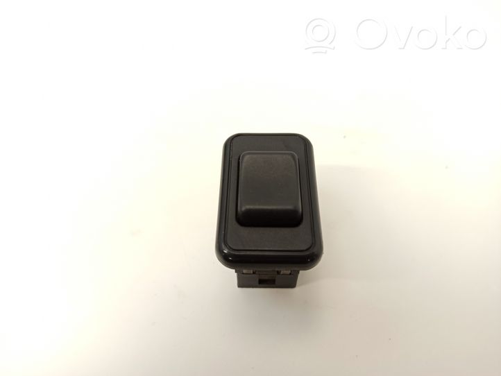 Volvo 760 Electric window control switch 1362551