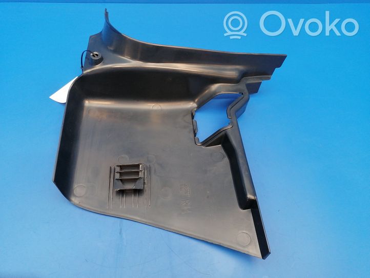 Volvo 760 Rivestimento vano piedi laterale 1379461