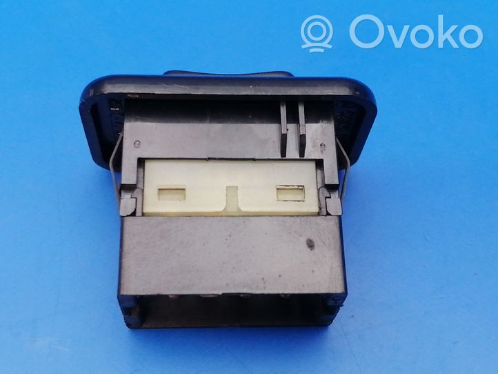 Volvo 760 Electric window control switch 1362551