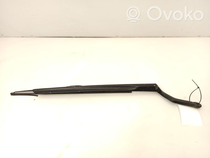 Volvo 760 Front wiper blade arm 