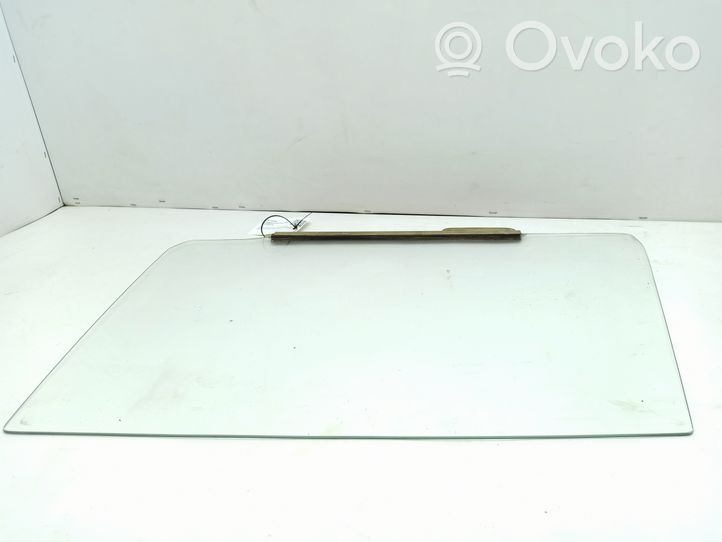 Volvo 240 Rear door window glass 77135000